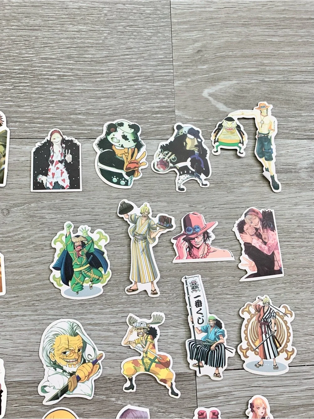 37 Pieces One Piece Law Ace Jujutsu Kaisen Itadori Hunter X Hunter Gon Stickers